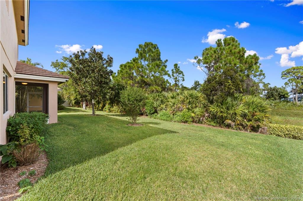 505 NW Windflower Terrace