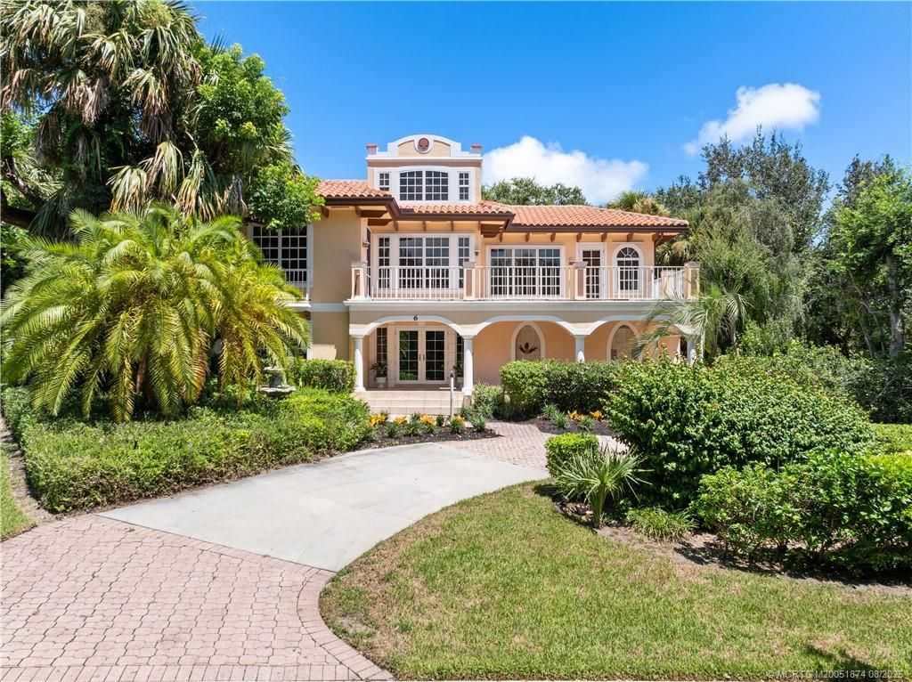 Photo of 6 Castle Hill Way, Stuart, FL 34996 (MLS # M20051874)