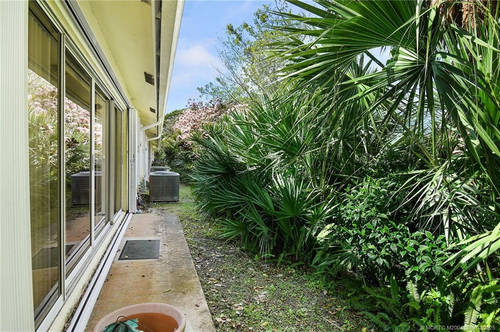 Hobe Sound, Florida 33455, United States, 2 Bedrooms Bedrooms, ,2 BathroomsBathrooms,Residential,Active,7563