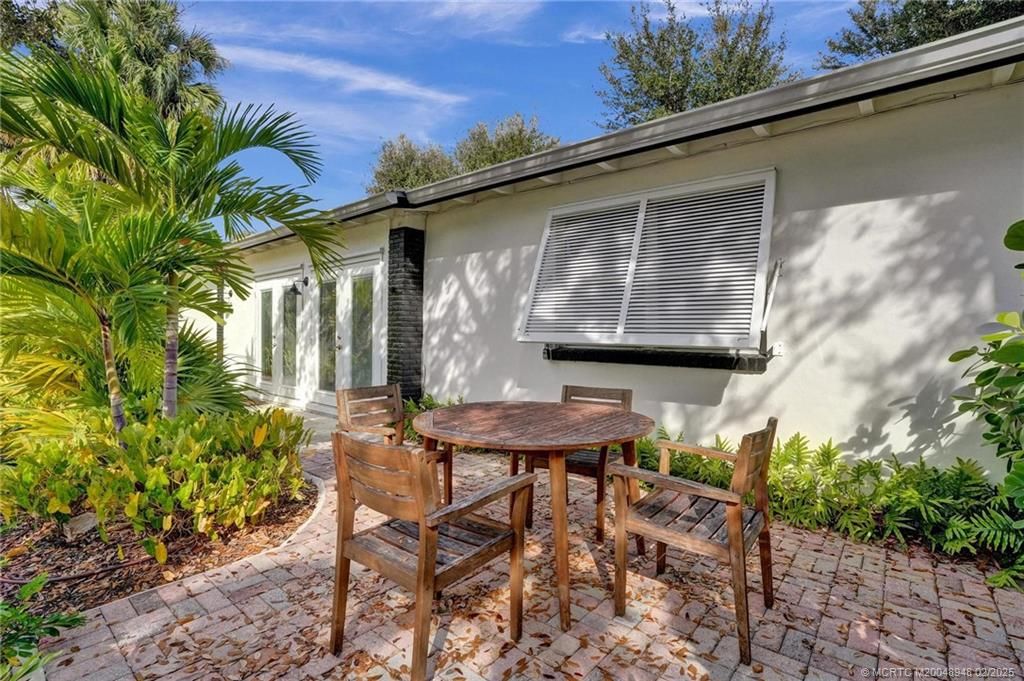 Photo of 119 SW 5TH Street, Stuart, FL 34994 (MLS # M20048948)