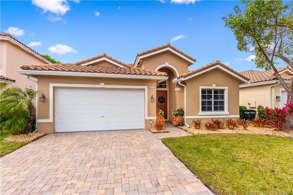 Photo of 2832 SW Butterfly Lane, Palm City, FL 34990 (MLS # M20043474)