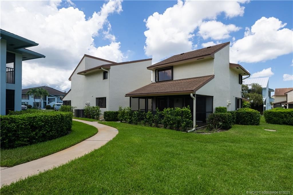 Photo of 950 S Kanner Highway #TH126, Stuart, FL 34994 (MLS # M20039506)