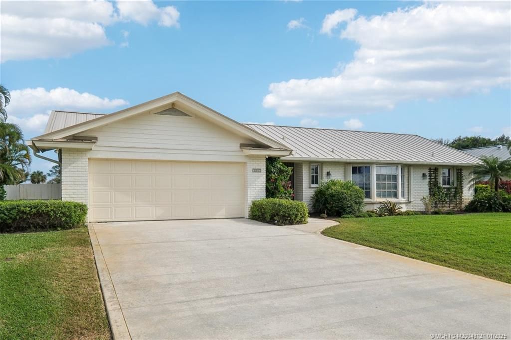 Photo of 3283 SE Fairway E, Stuart, FL 34997 (MLS # M20048121)