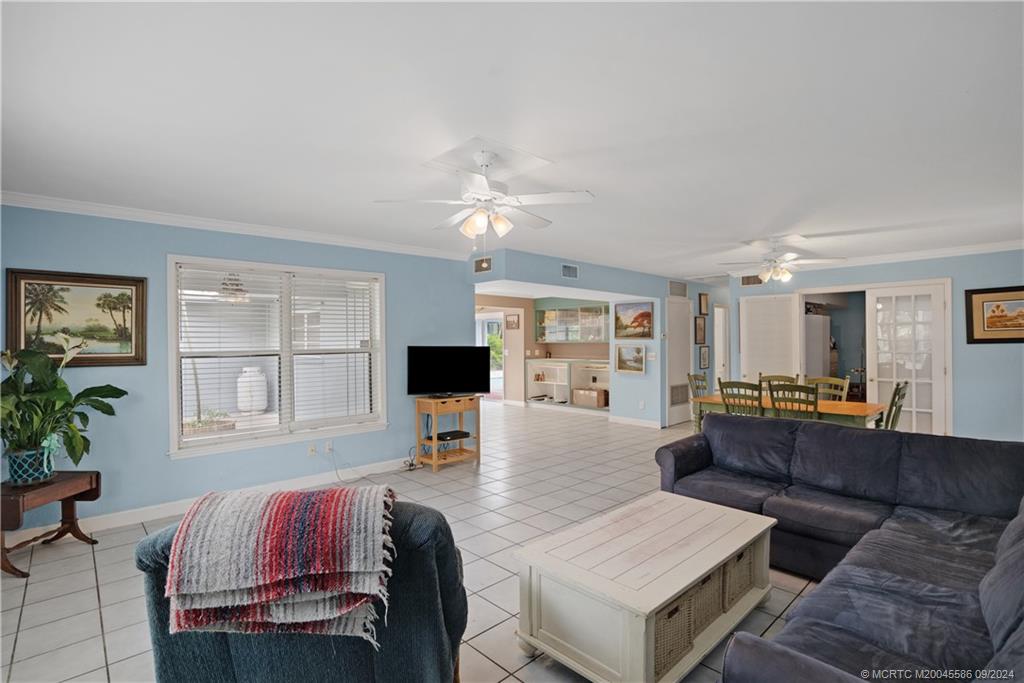 801 SE Krueger Parkway