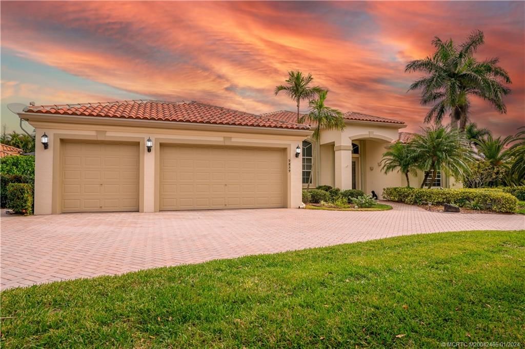 Photo of 9859 SE Osprey Pointe Drive, Hobe Sound, FL 33455 (MLS # M20042465)