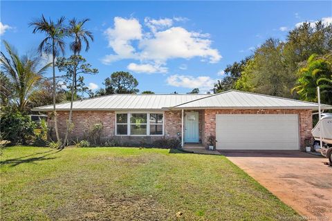 Photo of 803 NW Spruce Ridge Drive, Stuart, FL 34994 (MLS # M20054419)