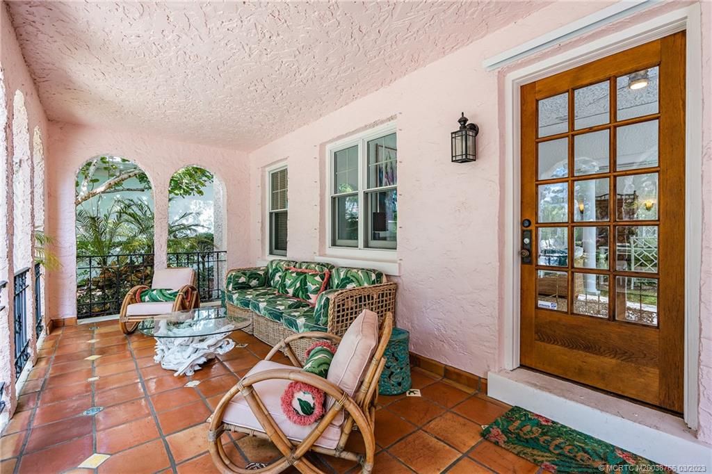 Photo of 217 SE Coconut Avenue, Stuart, FL 34996 (MLS # M20038766)