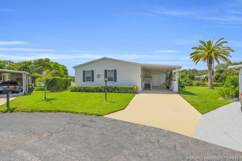 Photo of 4492 SE Cottonwood Terrace, Stuart, FL 34997 (MLS # M20052232)
