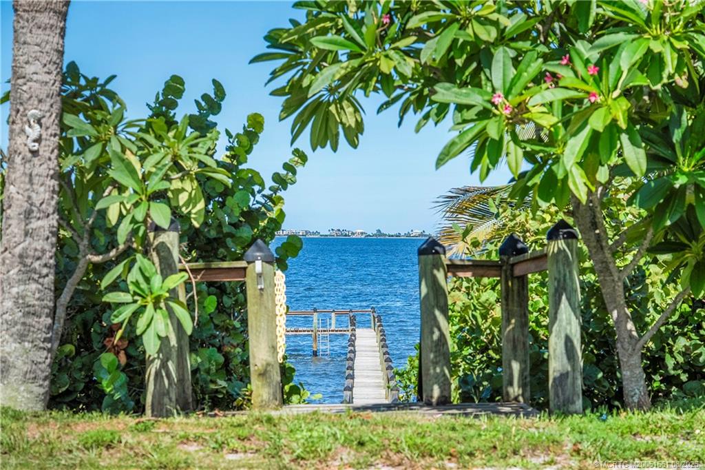 11105 S Indian River Drive