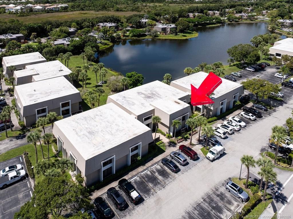 Photo of FL 33458 (MLS # M20052019)