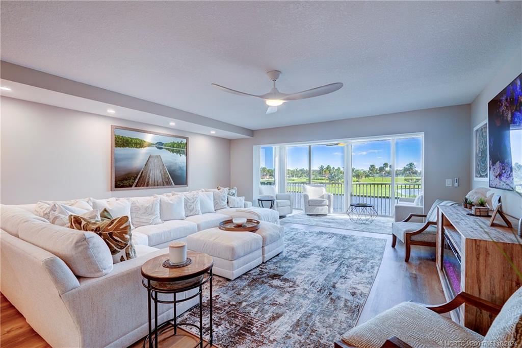 Stuart, Florida 34996, United States, 2 Bedrooms Bedrooms, ,3 BathroomsBathrooms,Residential,Active,40964