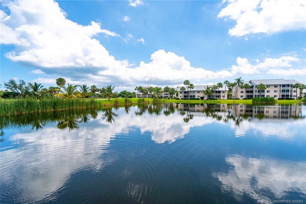 5600 NE Gulfstream Way