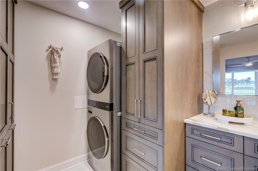 Stuart, Florida 34996, United States, 2 Bedrooms Bedrooms, ,3 BathroomsBathrooms,Residential,Active,40964