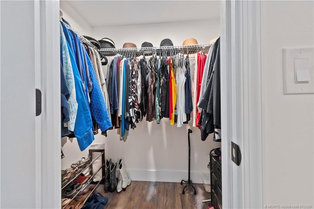 Stuart, Florida 34994, United States, 3 Bedrooms Bedrooms, ,2 BathroomsBathrooms,Residential,Pending,181339