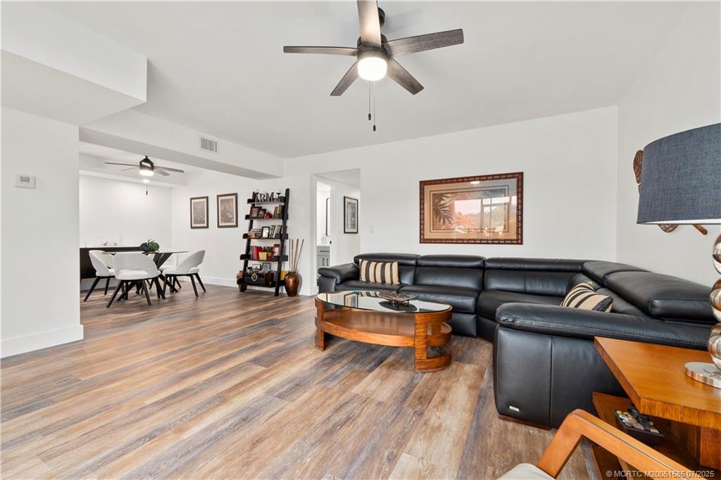 Stuart, Florida 34994, United States, 3 Bedrooms Bedrooms, ,2 BathroomsBathrooms,Residential,Pending,181339