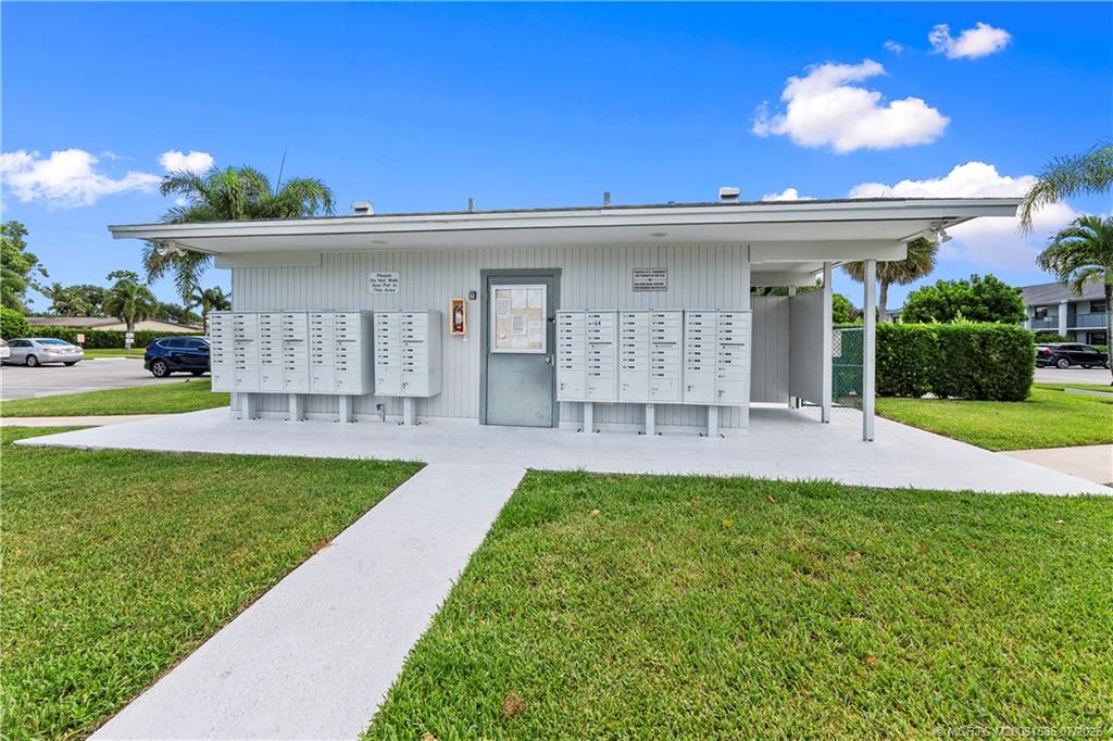 Stuart, Florida 34994, United States, 3 Bedrooms Bedrooms, ,2 BathroomsBathrooms,Residential,Pending,181339