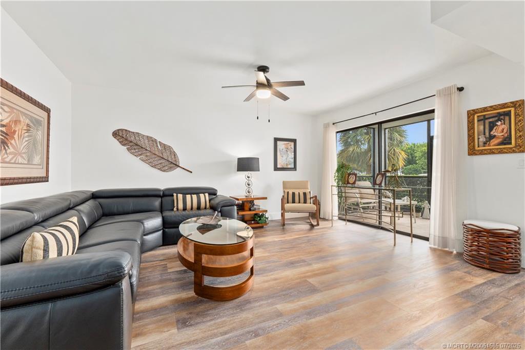 Stuart, Florida 34994, United States, 3 Bedrooms Bedrooms, ,2 BathroomsBathrooms,Residential,Pending,181339