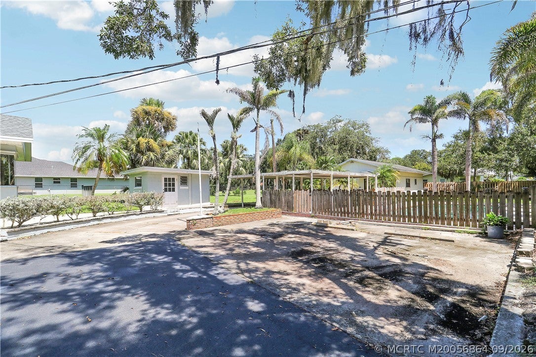 5410 Citrus Avenue