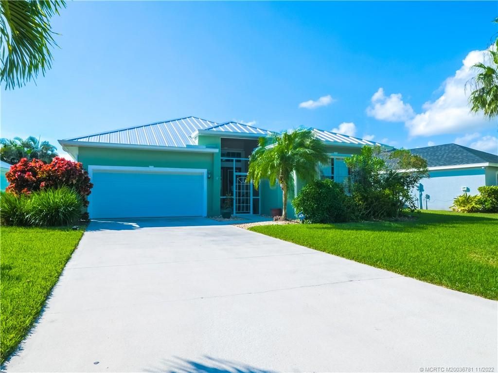 Photo of 482 NW Emilia Way, Jensen Beach, FL 34957 (MLS # M20036781)