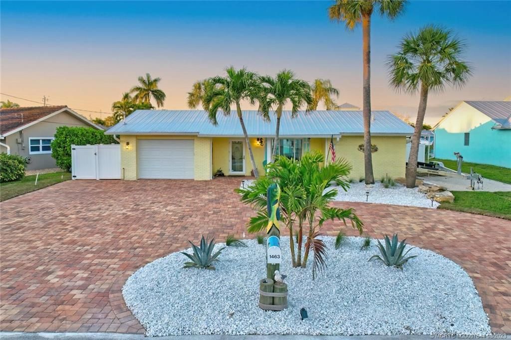 Photo of 1463 SW Seagull Way, Palm City, FL 34990 (MLS # M20037544)