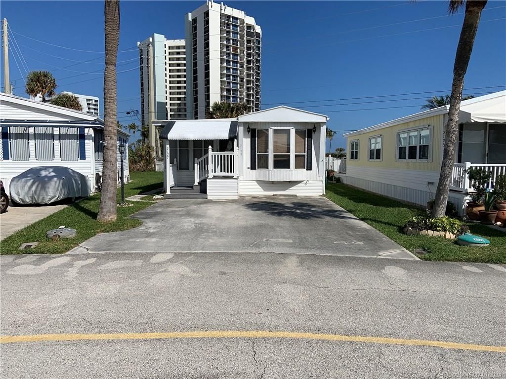 Photo of 2127 Nettles Boulevard, Jensen Beach, FL 34957 (MLS # M20045737)