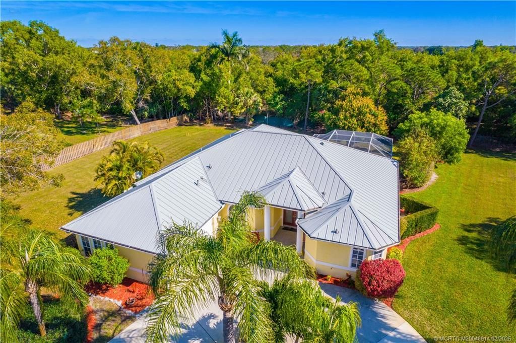 Photo of 4989 SW Lake Grove Circle, Palm City, FL 34990 (MLS # M20048914)