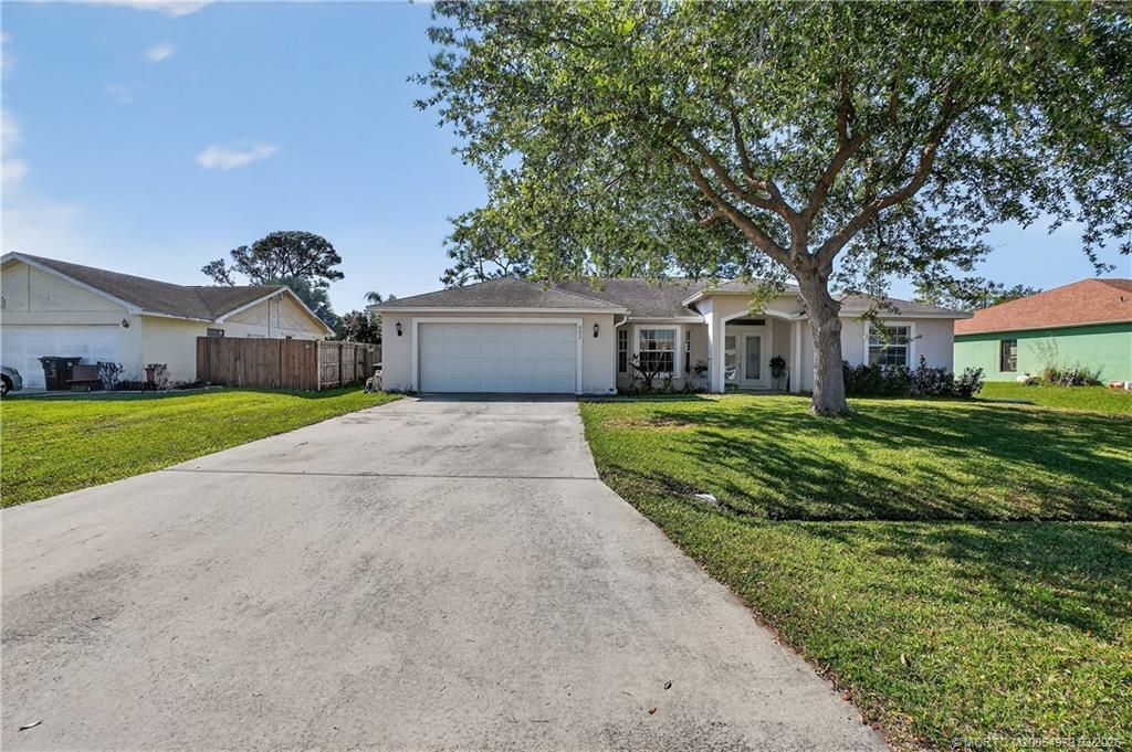 Photo of 532 SE Ron Rico Terrace, Port Saint Lucie, FL 34983 (MLS # M20054979)