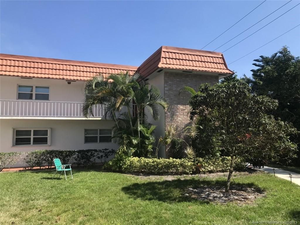 Photo of 2600 SE Ocean Boulevard #K-8, Stuart, FL 34996 (MLS # M20038314)
