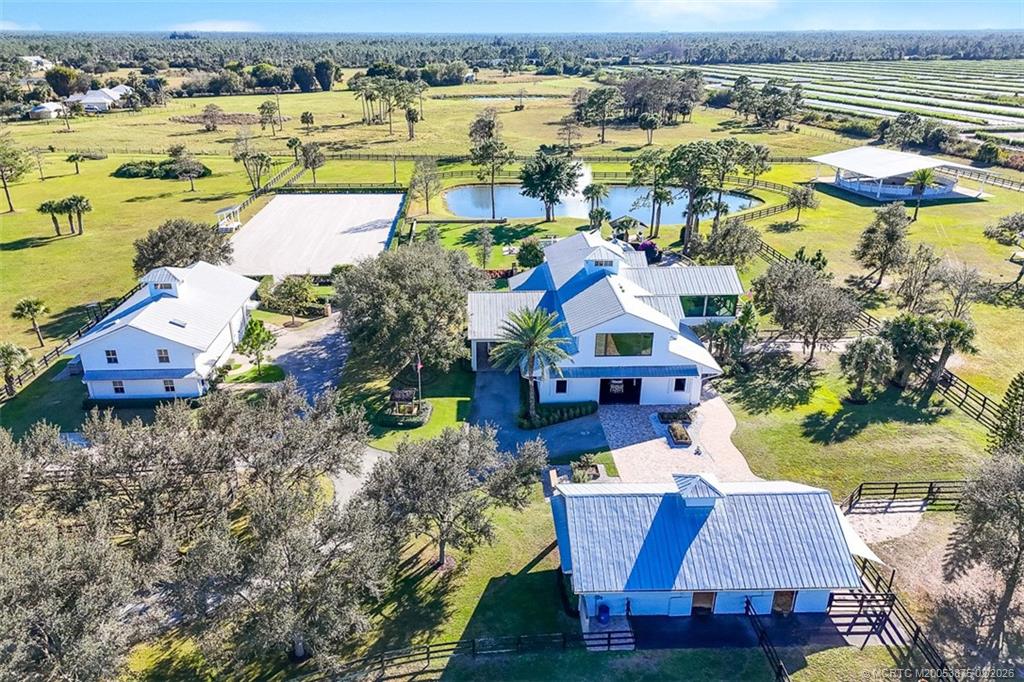 2541 SW Trailside Path