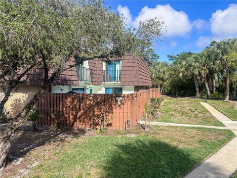 Townhouse For Sale - 6057 SE Riverboat Drive<br/> Stuart, FL 34997