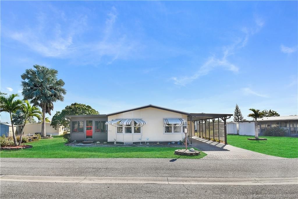 Photo of 471 Ann Marie Circle, Port Saint Lucie, FL 34952 (MLS # M20053927)