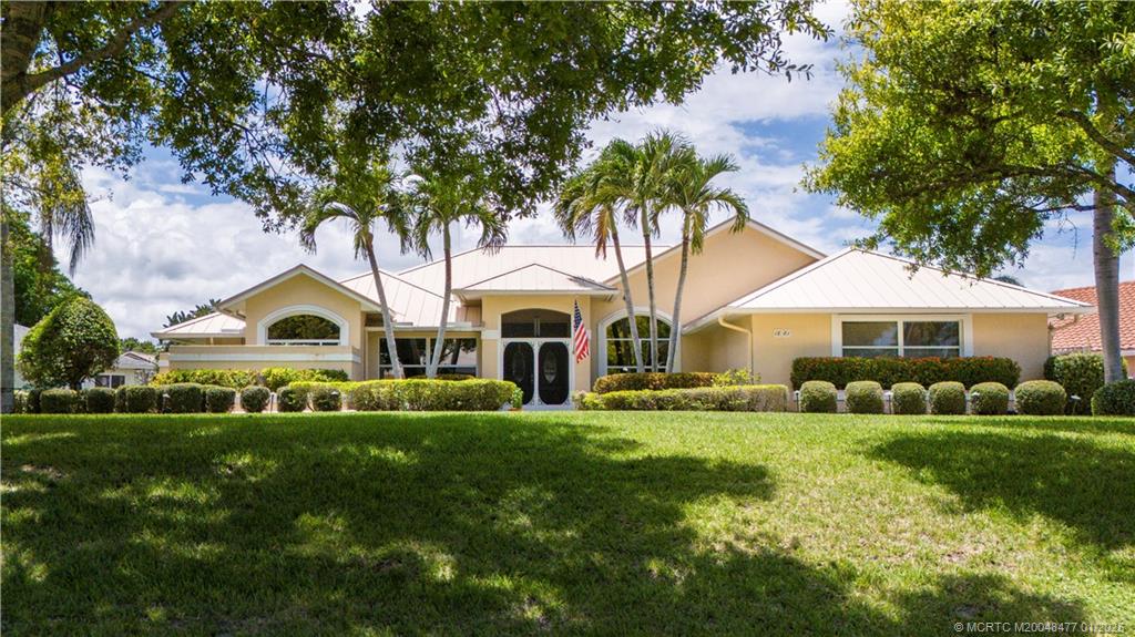 1881 NE Crabtree Lane