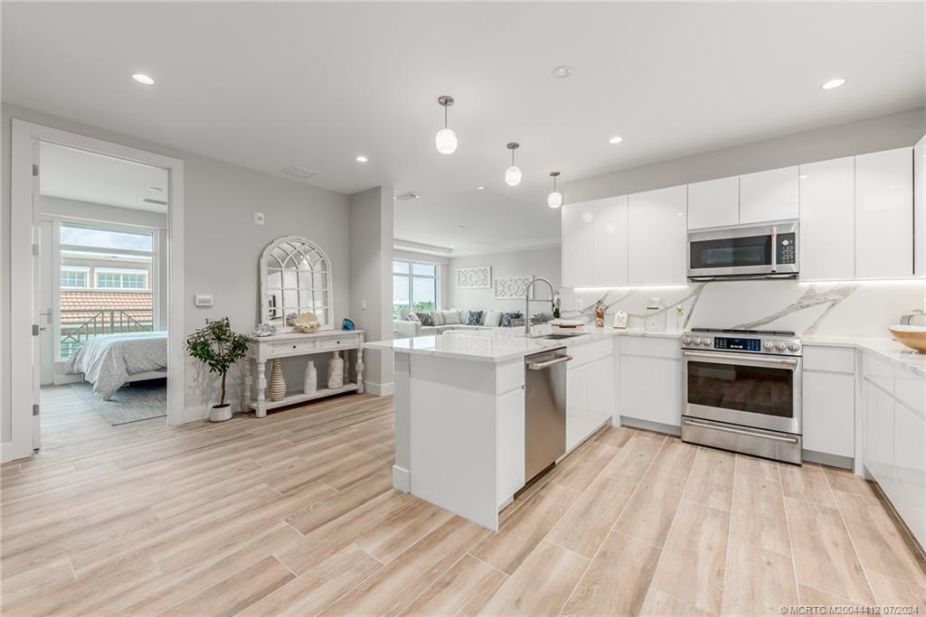 41 SW Seminole Street 410