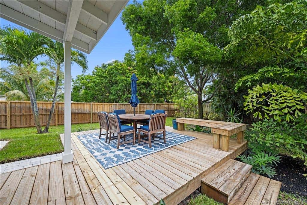 Photo of 1567 NE Sottong Avenue, Jensen Beach, FL 34957 (MLS # M20050936)