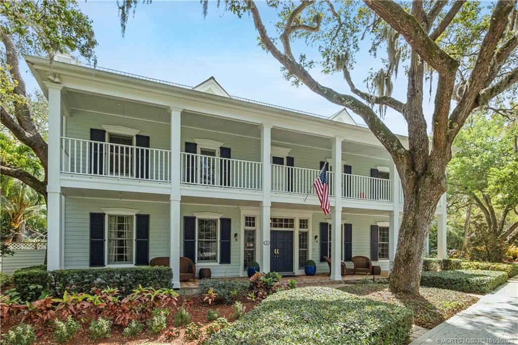 Photo of 9 Pineapple Lane, Stuart, FL 34996 (MLS # M20038216)