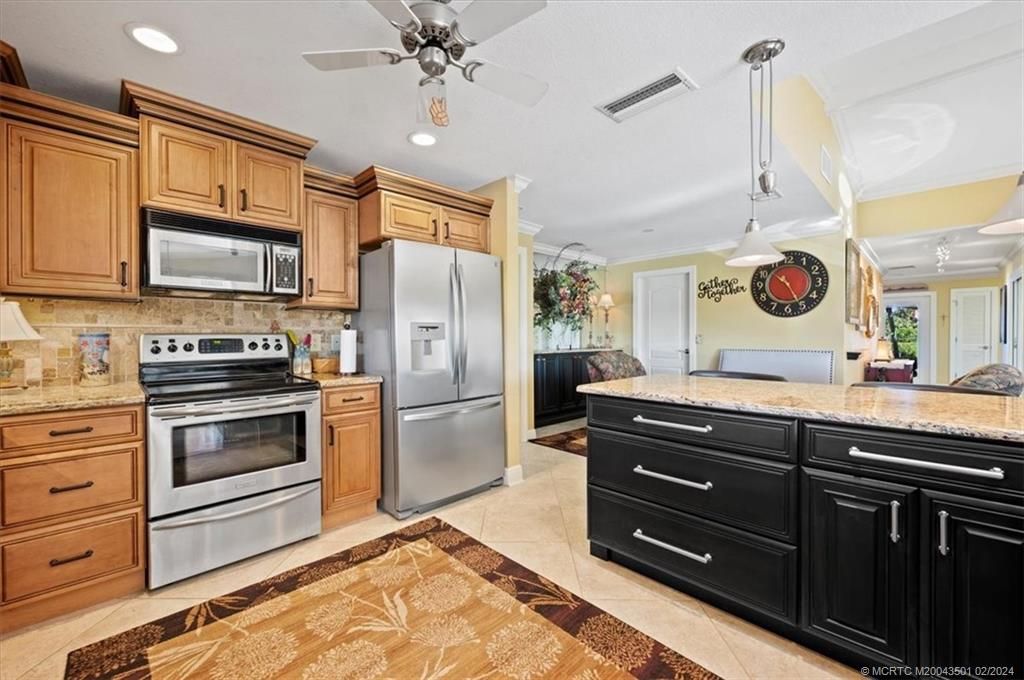 Photo of 2429 SW Bobalink Court, Palm City, FL 34990 (MLS # M20043501)