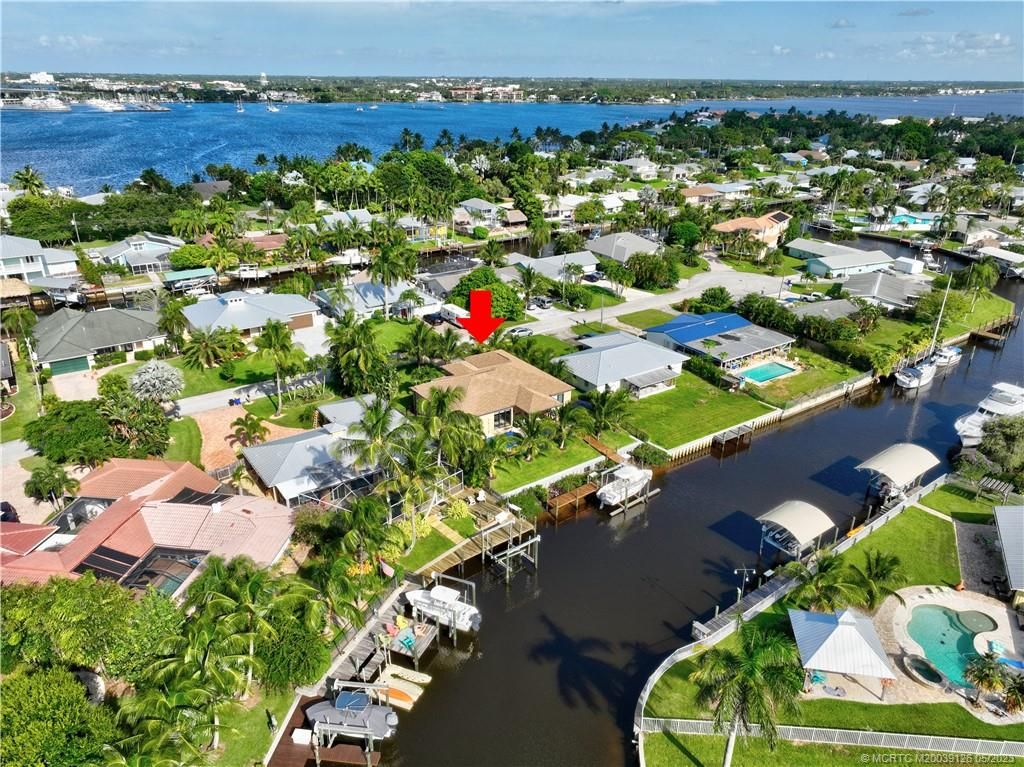 Photo of 1252 SW Seahawk Way SW, Palm City, FL 34990 (MLS # M20039126)