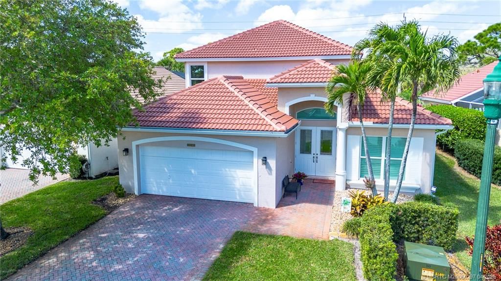 Photo of 12240 SE Plandome Drive, Hobe Sound, FL 33455 (MLS # M20050297)