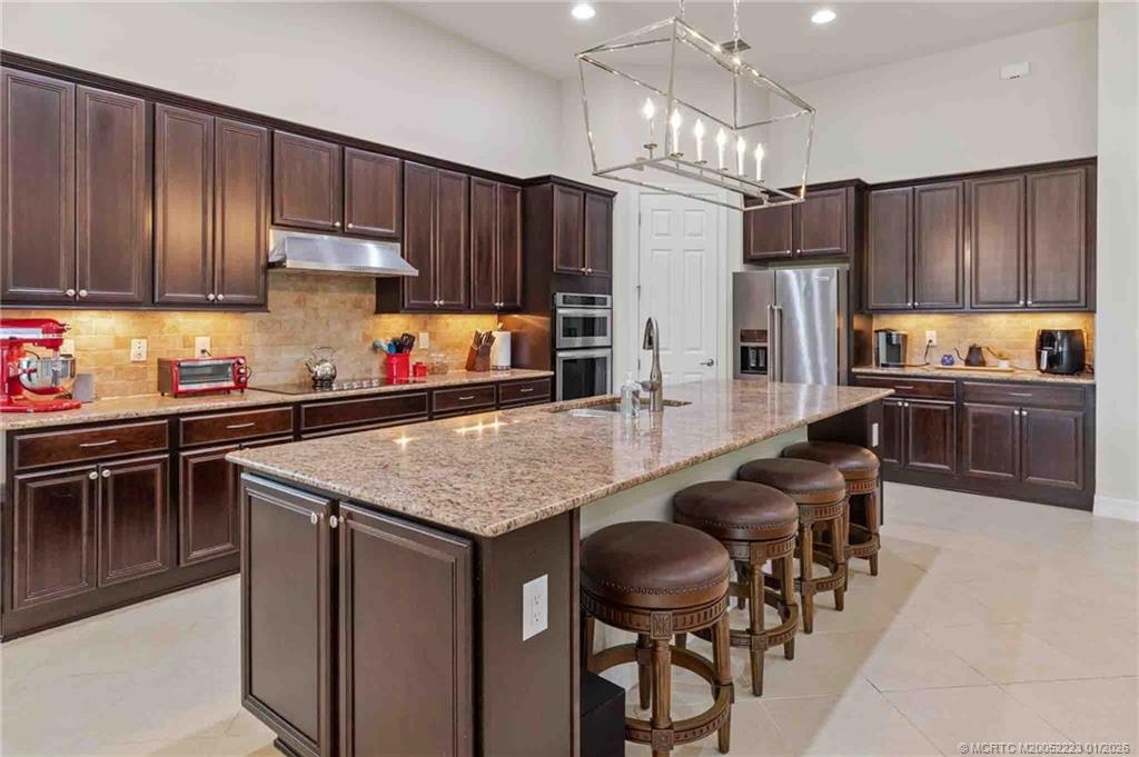 1092 SW Scrub Oak Avenue