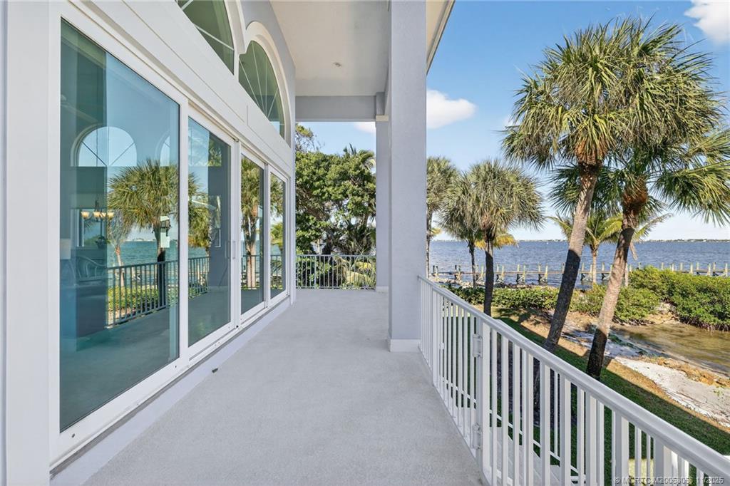 Stuart, Florida, 34996, United States, 4 Bedrooms Bedrooms, ,6 BathroomsBathrooms,Residential,Active,1996785