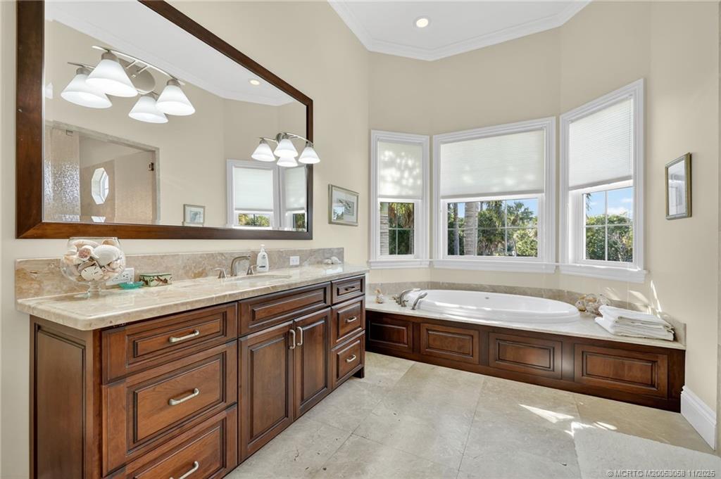 Stuart, Florida, 34996, United States, 4 Bedrooms Bedrooms, ,6 BathroomsBathrooms,Residential,Active,1996785