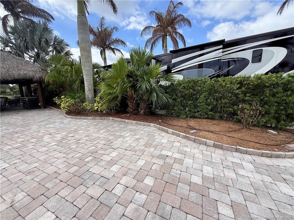 219 NW Chipshot Lane