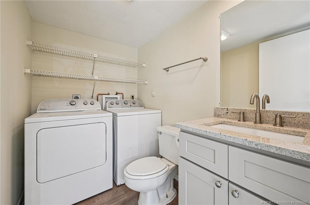 Stuart, Florida 34997, United States, 3 Bedrooms Bedrooms, ,3 BathroomsBathrooms,Residential,Active,233631