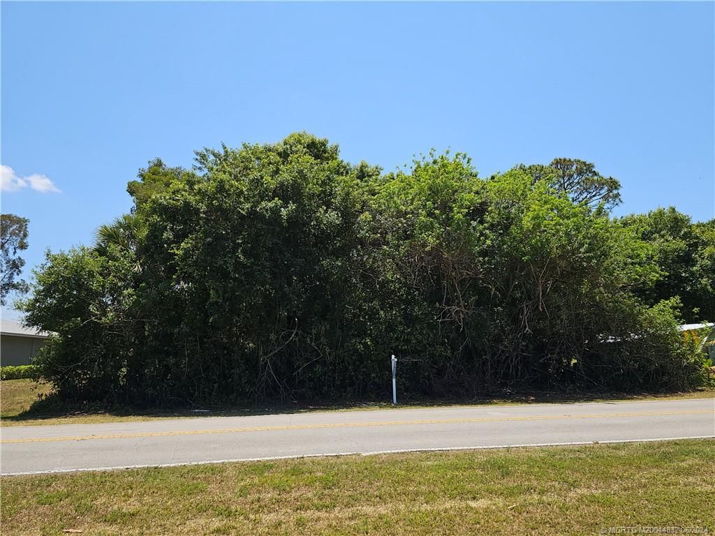 Photo of 7505 Sebastian Road, Fort Pierce, FL 34951 (MLS # M20044832)