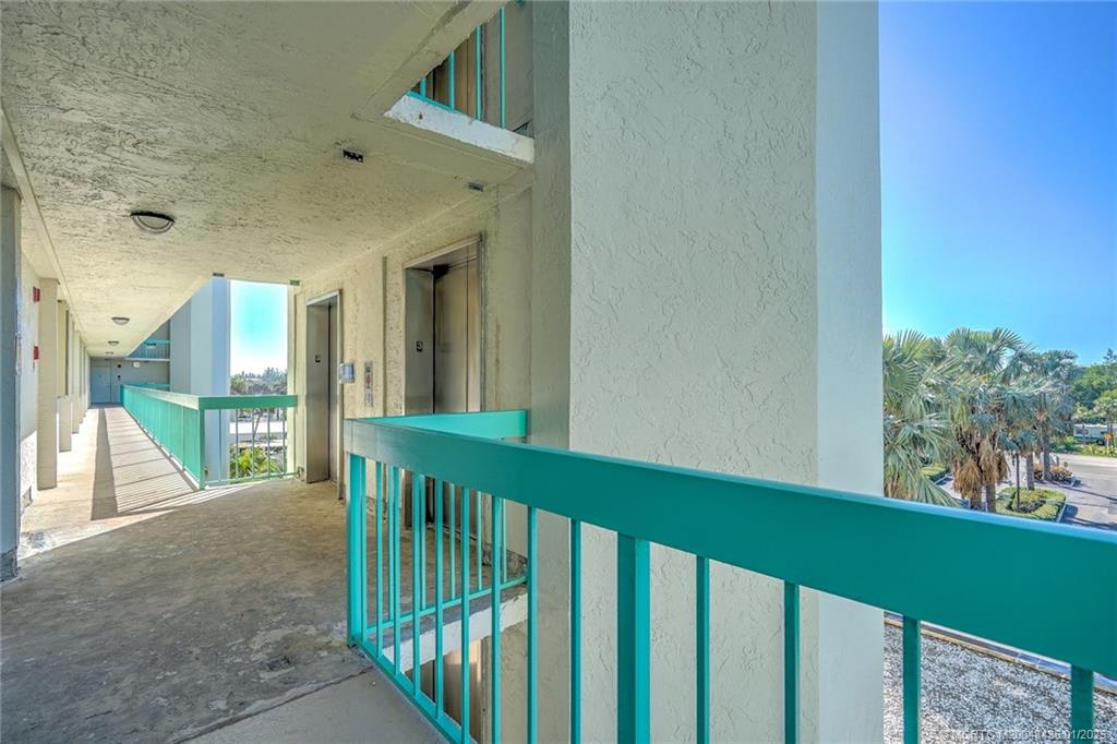 Jensen Beach, Florida 34957, United States, 1 Bedroom Bedrooms, ,2 BathroomsBathrooms,Residential,Active,20728