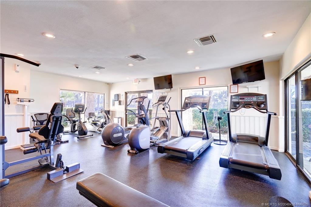 Jensen Beach, Florida 34957, United States, 1 Bedroom Bedrooms, ,2 BathroomsBathrooms,Residential,Active,20728