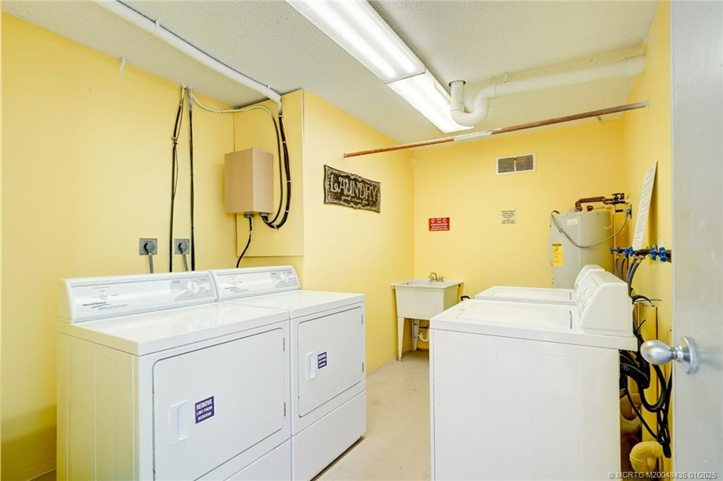 Jensen Beach, Florida 34957, United States, 1 Bedroom Bedrooms, ,2 BathroomsBathrooms,Residential,Active,20728