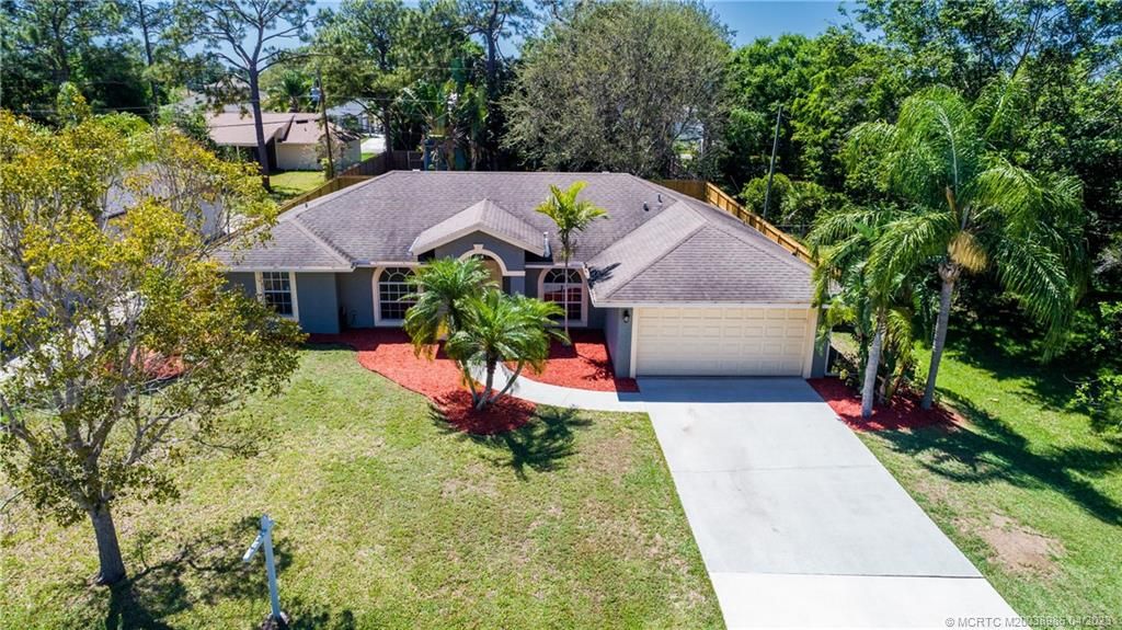 Photo of 1618 SW Davis Street, Port Saint Lucie, FL 34953 (MLS # M20038986)