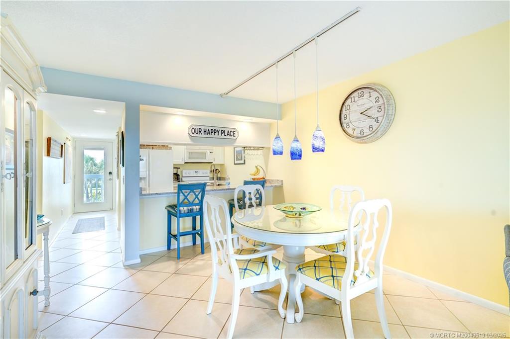 Stuart, Florida 34996, United States, 2 Bedrooms Bedrooms, ,2 BathroomsBathrooms,Residential,Active,83730