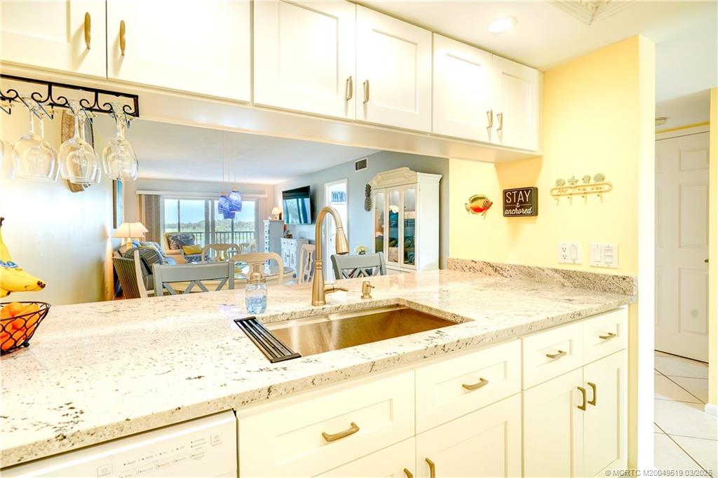 Stuart, Florida 34996, United States, 2 Bedrooms Bedrooms, ,2 BathroomsBathrooms,Residential,Active,83730